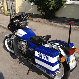 Moto guzzi Polizia 1b