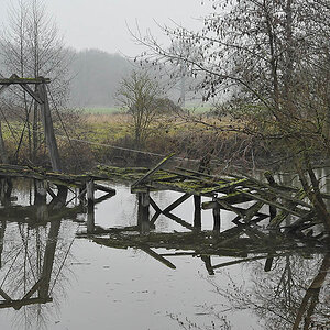 Verfallene Gräfte-Brücke 7000518x