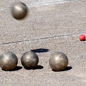 Boules Lyonnaises