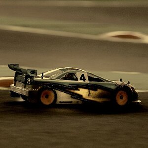 Modellauto DTM Anbremsen3