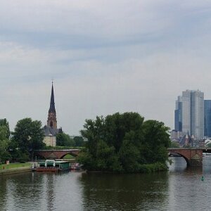 Frankfurt Montage