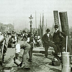 DSC0019 Landungsbrücken um 1900