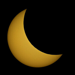 Bild 7, 10° 34´ 26"; ISO 100, 1/1250",

Nikon D610 am Celestron C8 Ultima PEC, Baader "AstroSolar" - Sonnenfilterfolie, SVA mit Kabelfernauslöser;