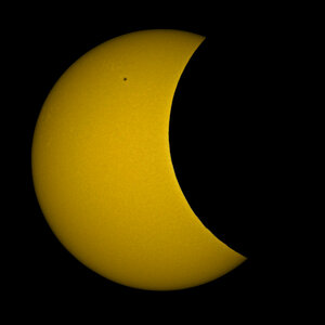 Bild 5, 10° 13´ 30"; ISO 100, 1/1250",

Nikon D610 am Celestron C8 Ultima PEC, Baader "AstroSolar" - Sonnenfilterfolie, SVA mit Kabelfernauslöser;