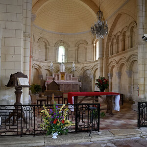 In einer kleinen Kirche im Médoc
DSE 0198
