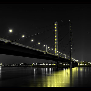 Knie-Brücke