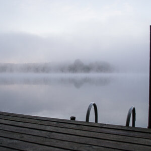 Steg im Nebel