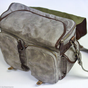D8H 0492