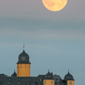 AL6 1700 4 star small, Supermond bei Montabauer