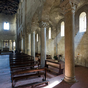 In der Kirche Sant'Antimo