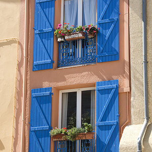 Fenster in Argelès, ebenfalls in Südfrankreich