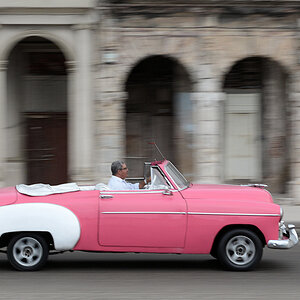 pink am Malecón in Havanna
6324