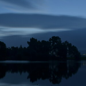 Blaue Stunde am See