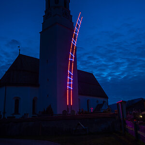 Dorfkirche zur blauen Stunde
