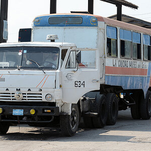 Linienbus in Trinidad
911