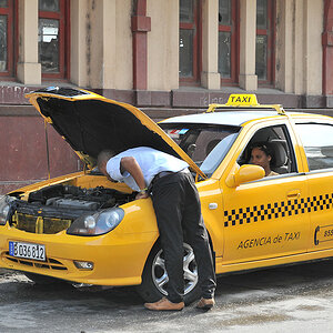 Das Taxi ist put
9079