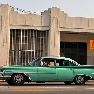 Chevy Impala in Santiago
9410a