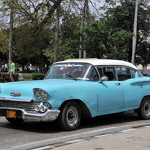 Chevy in Havanna
 1436