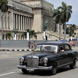 Mercedes in Havanna
 1454