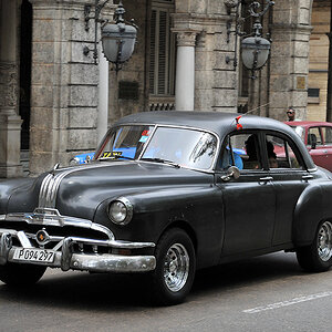 Pontiac in Havanna
 1495
