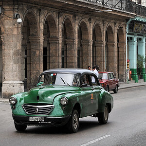 Renault in Havanna
 1582