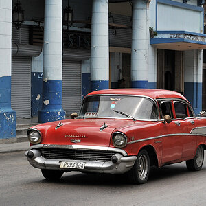 Chevy in Havanna
 1651