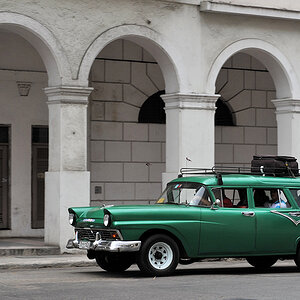 Ford Fairlane in Havanna
 1719