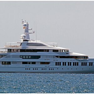 D71 9284 Megayacht