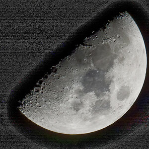 Crop Mond tote Pixel entfernt