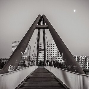 Medienhafen "Brücke"