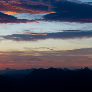 Nacht auf dem Gipfel, Brauneck, Morgenrot