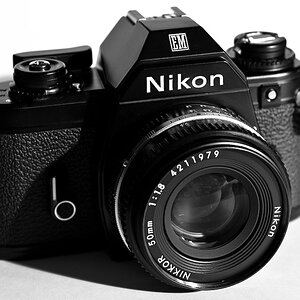 Nikon EM