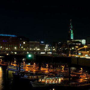 Hamburg Hafen von der Speicherstadt aus