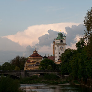 Müllersches Volksbad vom Deutschen Museum aus