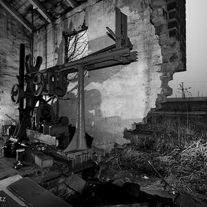 Gleiswaage

Zeiss Distagon 18 mm f 11, 1/10s