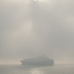 Im Nebel vor Livorno