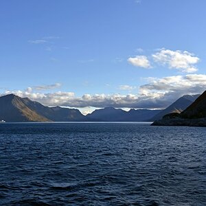 DSC 2402