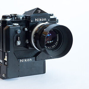 Nikon F mit Motor F36 und Cordless Battery Pack