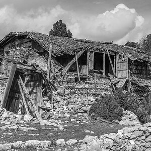 Sarihacilar