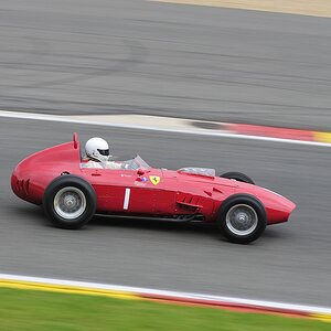 1 FERRARI Dino 1960