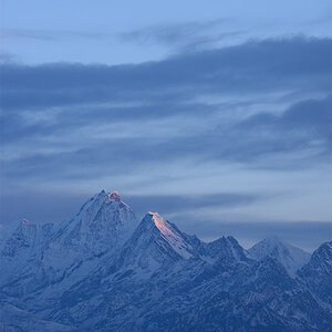 Berge von Laurebina klein