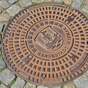 kanaldeckel wismar