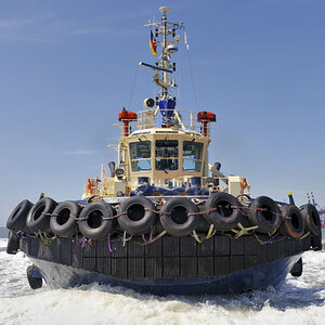Tug close-up