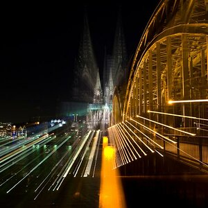 Kölner Dom
Zooming-Aufnahme
