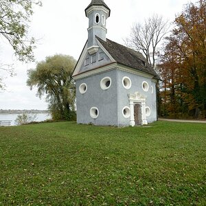 1051