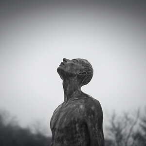 Hoffender
Skulptur vor dem Panoramamuseum Frankenhausen