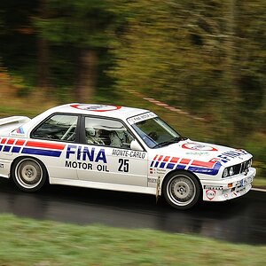 25 BMW
M3 E30