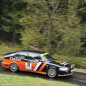 29 Saab
900 R