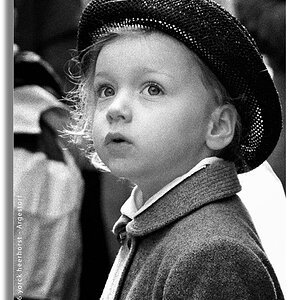 2006 0037 Pia b&w Körnung