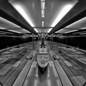 TS7 6803 DxO k verkl Queen Elizabeth 2
